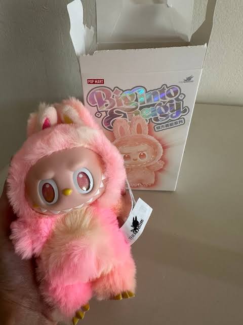Pop Mart LABUBU Plush Doll Collectable Keychain Limited Edition