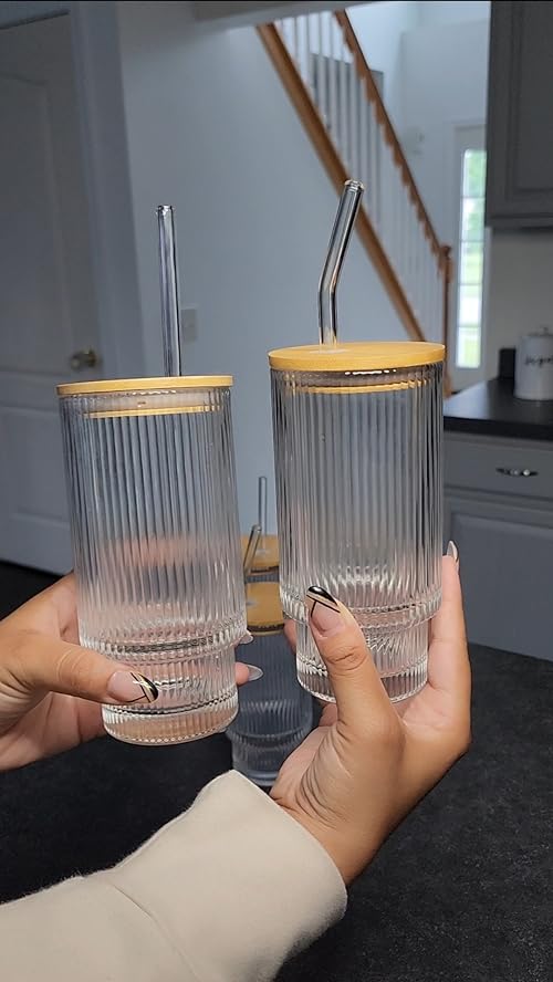 Ribbed Tumblers with Lid and Straw - Clear - 400Ml