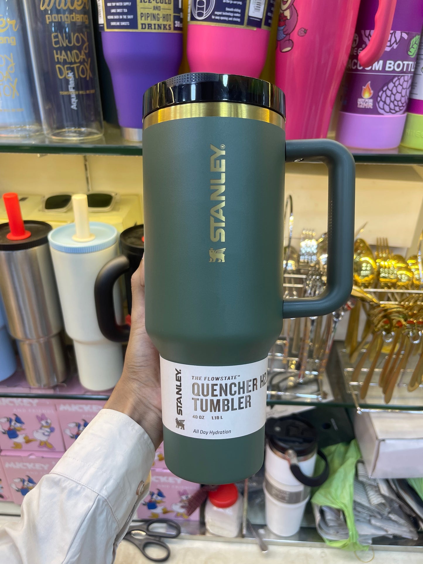 THE STANLEY QUENCHER PROTOUR FLIP STRAW TUMBLER | 40 OZ Cypress