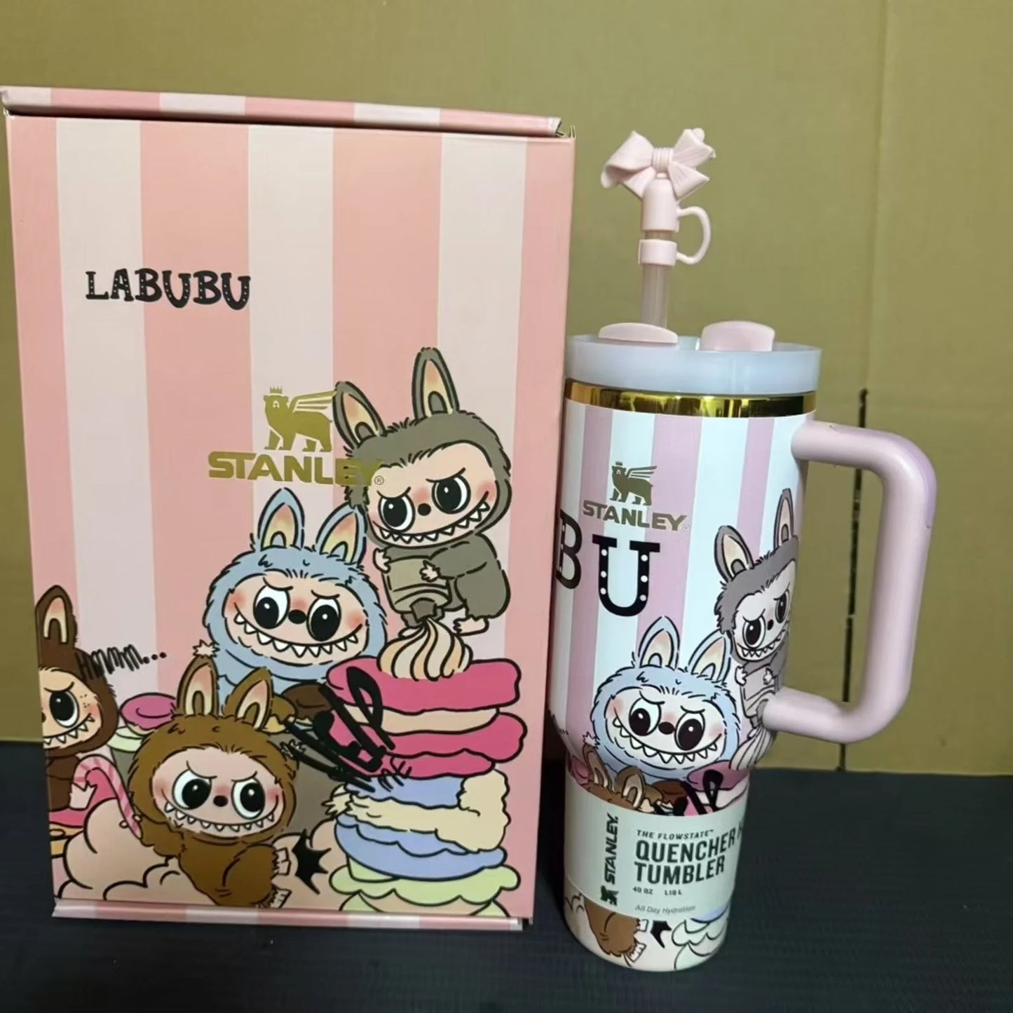 Stanley Labubu Quencher H2.0 FlowState™ Tumbler 40 oz With Labubu Doll Keychain With Accessories