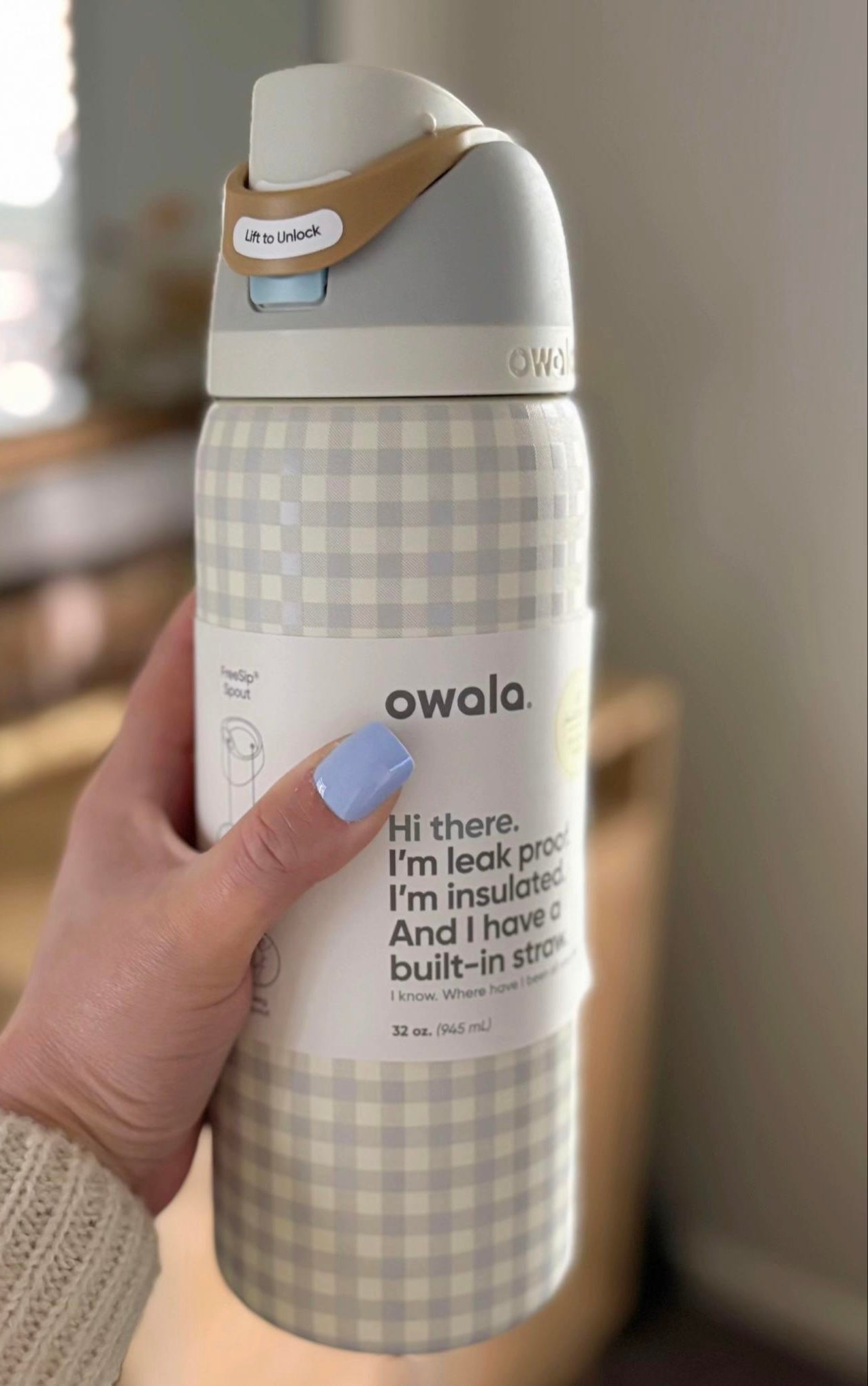 Owala Picnic Perfection 32oz FreeSip Limited Edition Water Bottle