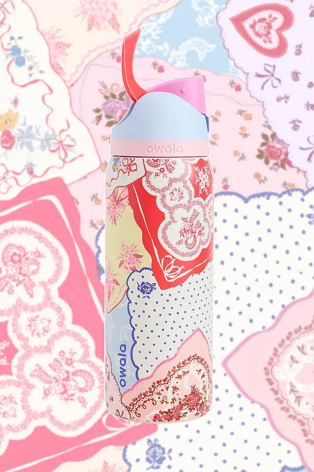 Owala FreeSip 32oz Insulated Water Bottle – Hankie (Urban Outfitters Exclusive)