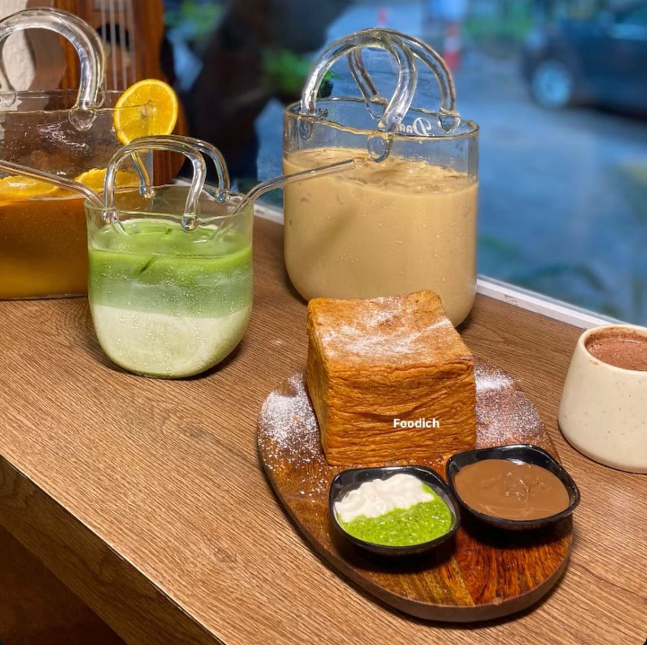 Aesthetic Handbag Shape Glass Tumbler for Iced Latte & Cold Drinks With Glass Straw | 600Ml