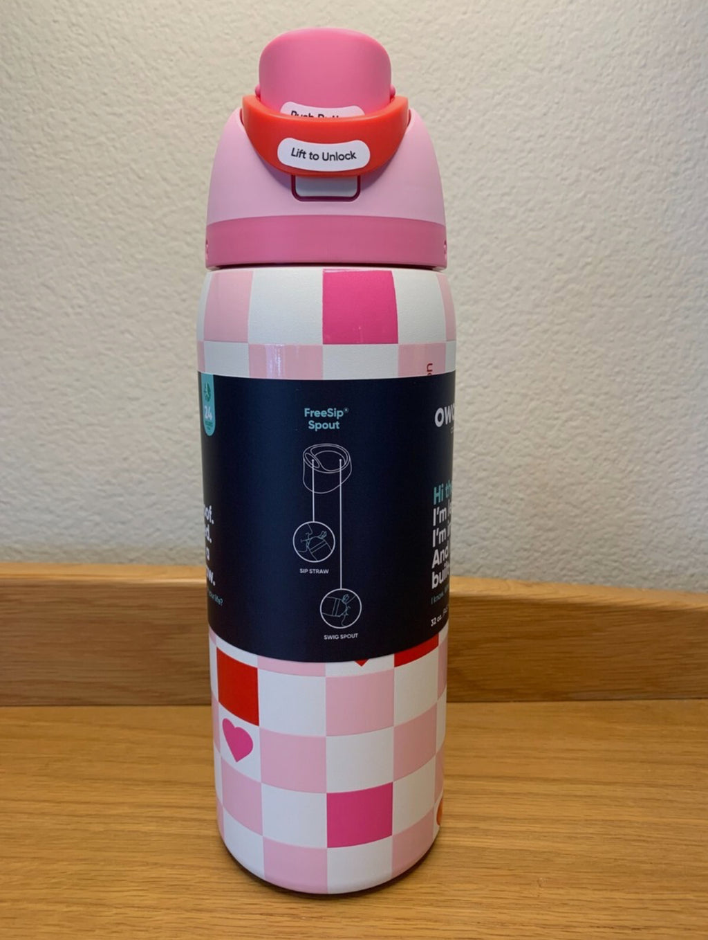 Owala FreeSip 24 oz Insulated Stainless Steel Pink Checkers Water Bottle