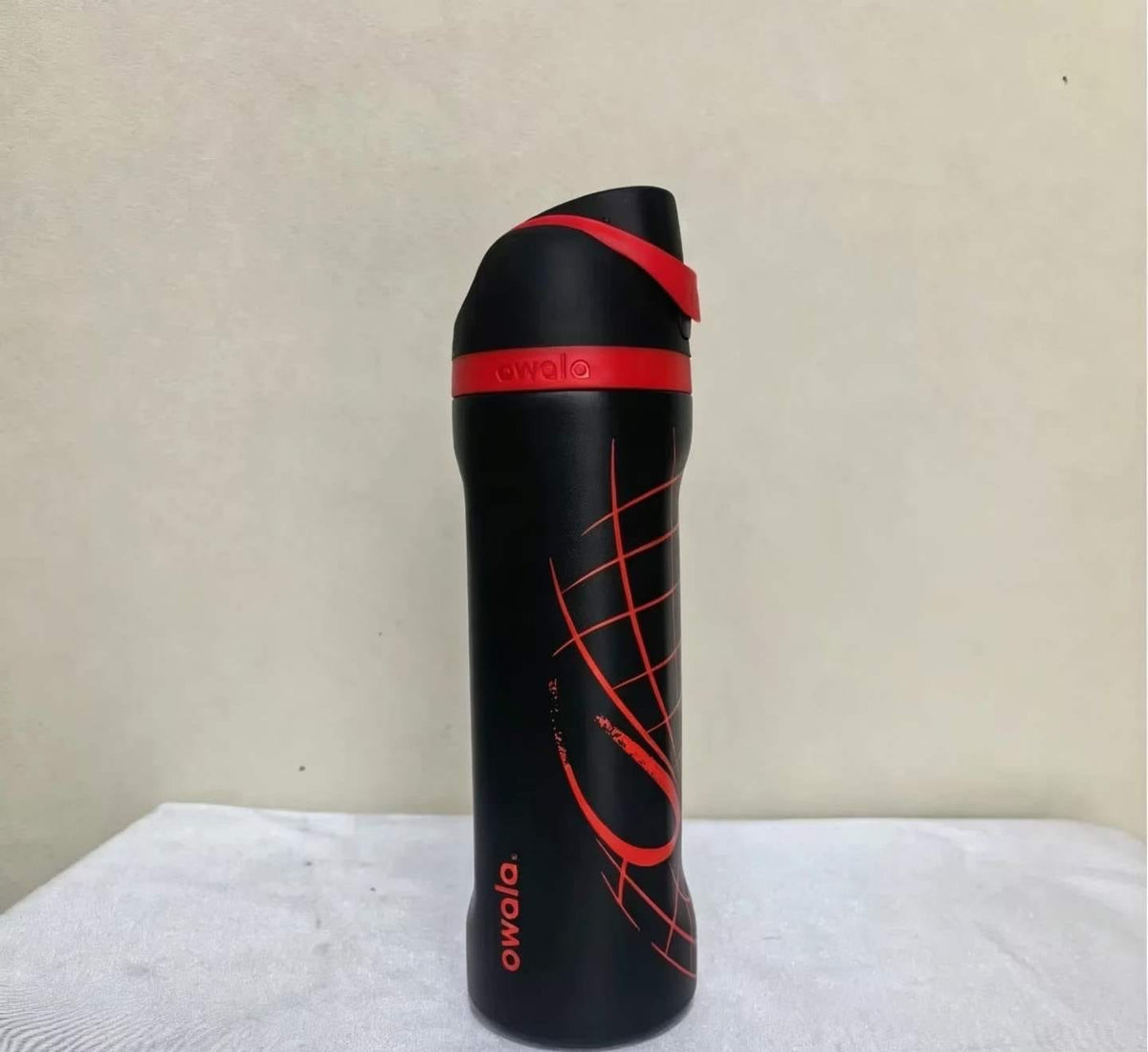Owala Spider-Man FreeSip® Insulated Stainless Steel Water Bottle – Night Watch 24oz