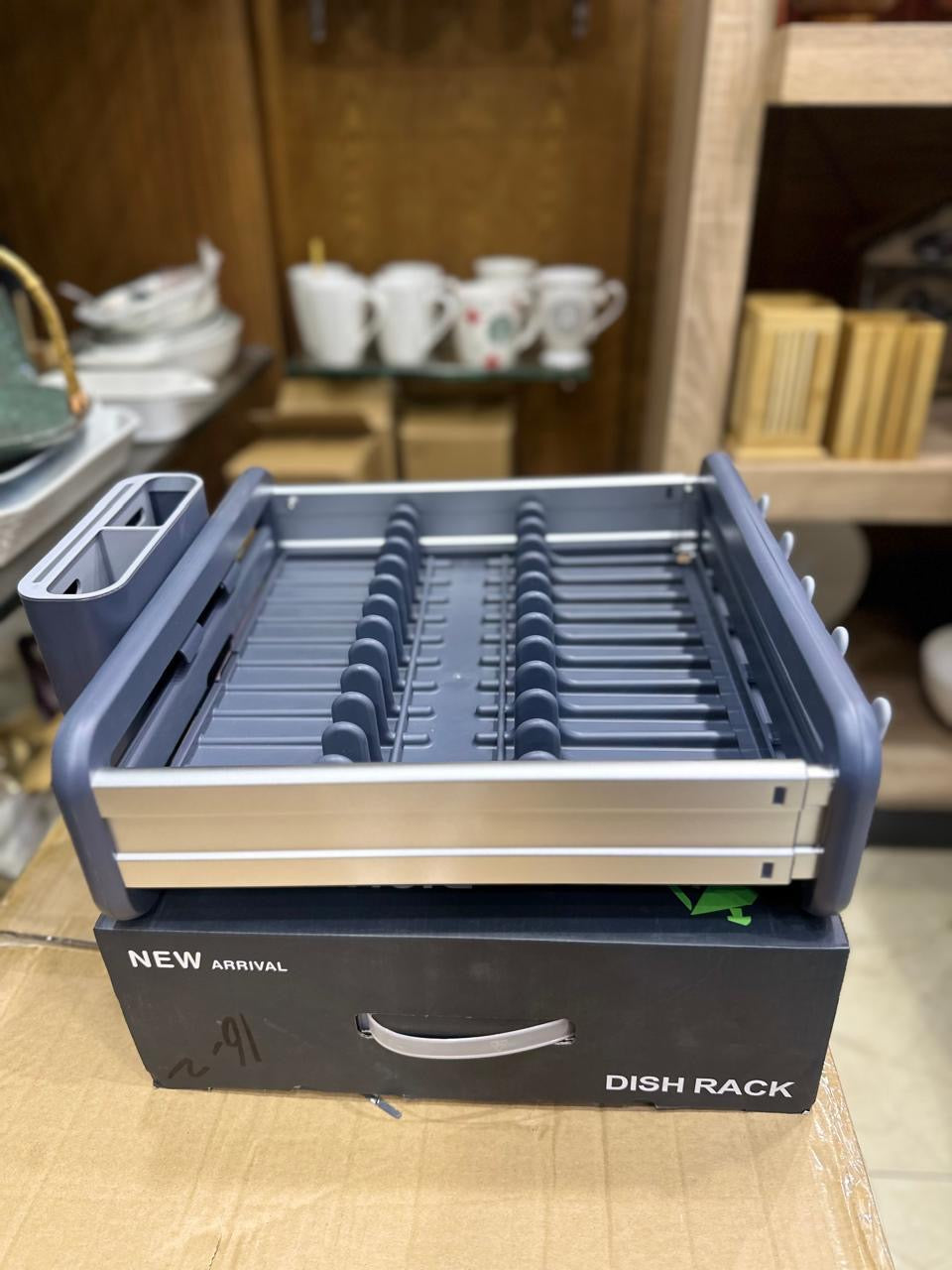 BINCA Expandable Dish Drainer, Aluminum Dish Drainer with Removable Cutlery Holder and Anti-Scratch Rack, Adjustable Dish Drainer with Swivel Drain Spout (1Pcs)