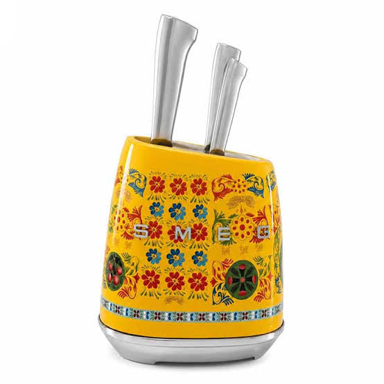 SMEG x Dolce & Gabbana “Sicily Is My Love” 7-Piece Knife Block Set – Yellow Sicilian Edition