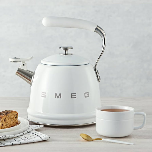 SMEG Retro Stovetop Whistling Kettle – 2.4Q | White