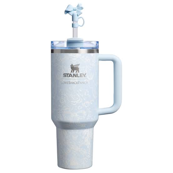 Stanley x LoveShackFancy Holiday Quencher H2.0 FlowState™ Tumbler 40oz – Coquette Bow Winter Ice