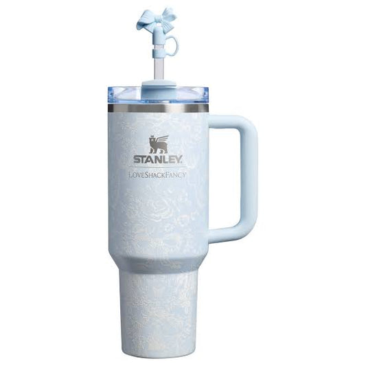 Stanley x LoveShackFancy Holiday Quencher H2.0 FlowState™ Tumbler 40oz – Coquette Bow Winter Ice