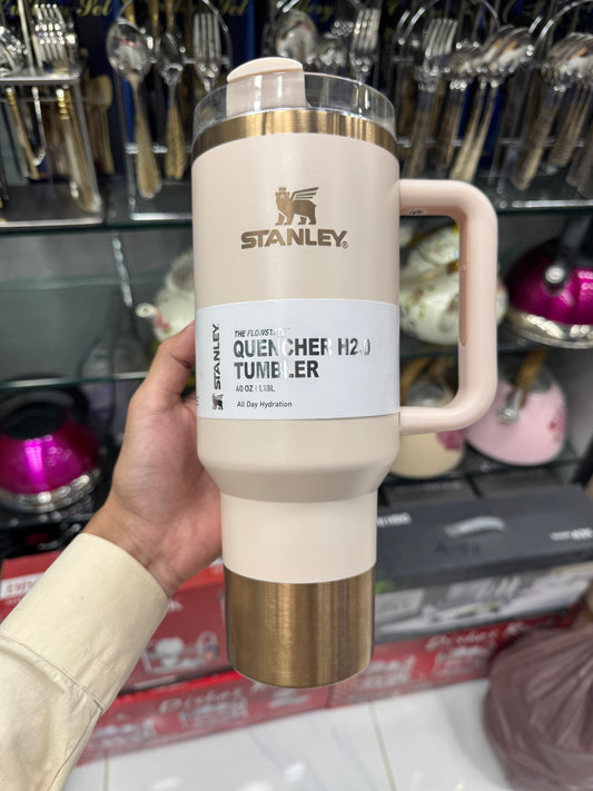 The Quencher H2.0 Flowstate™ Tumbler | 40 OZ - Gilded Sugar