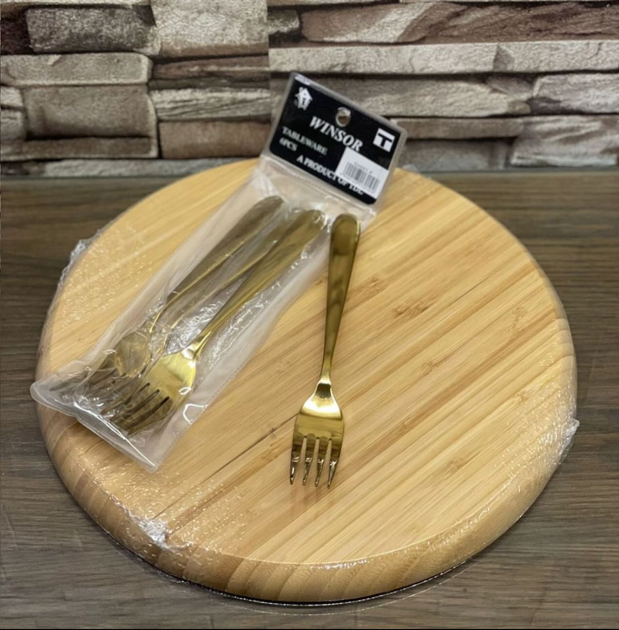Winsor Cutlery Set Of 34Pcs Golden