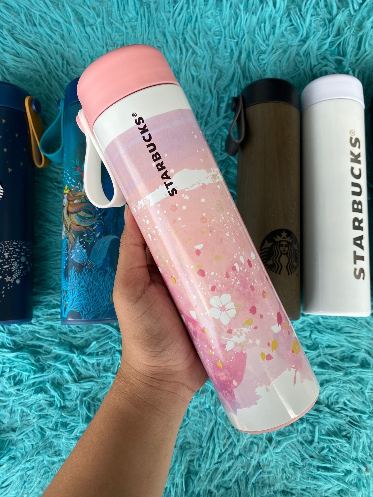 Starbucks Sakura 2025 stainless steel bottle with a pale pink gradation and cherry blossom design | 473Ml