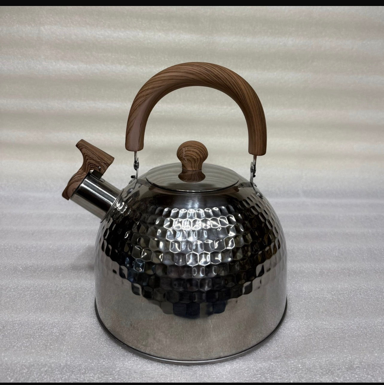 Hammered Stainless Steel Whistling Tea Kettle with Wood Pattern Handle - Premium Stovetop Teapot