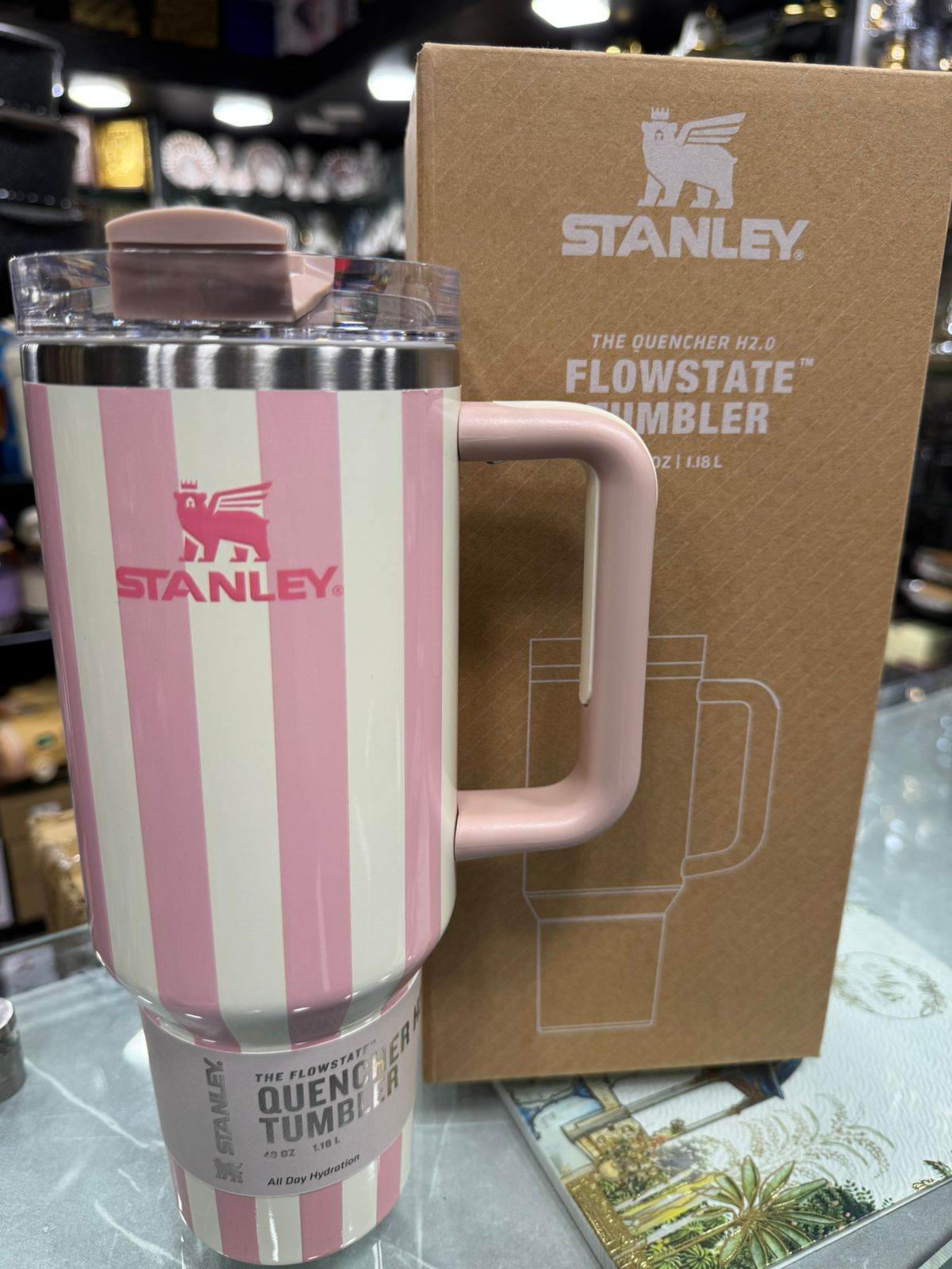 STANLEY Quencher H2.0 FlowState Tumbler 40oz