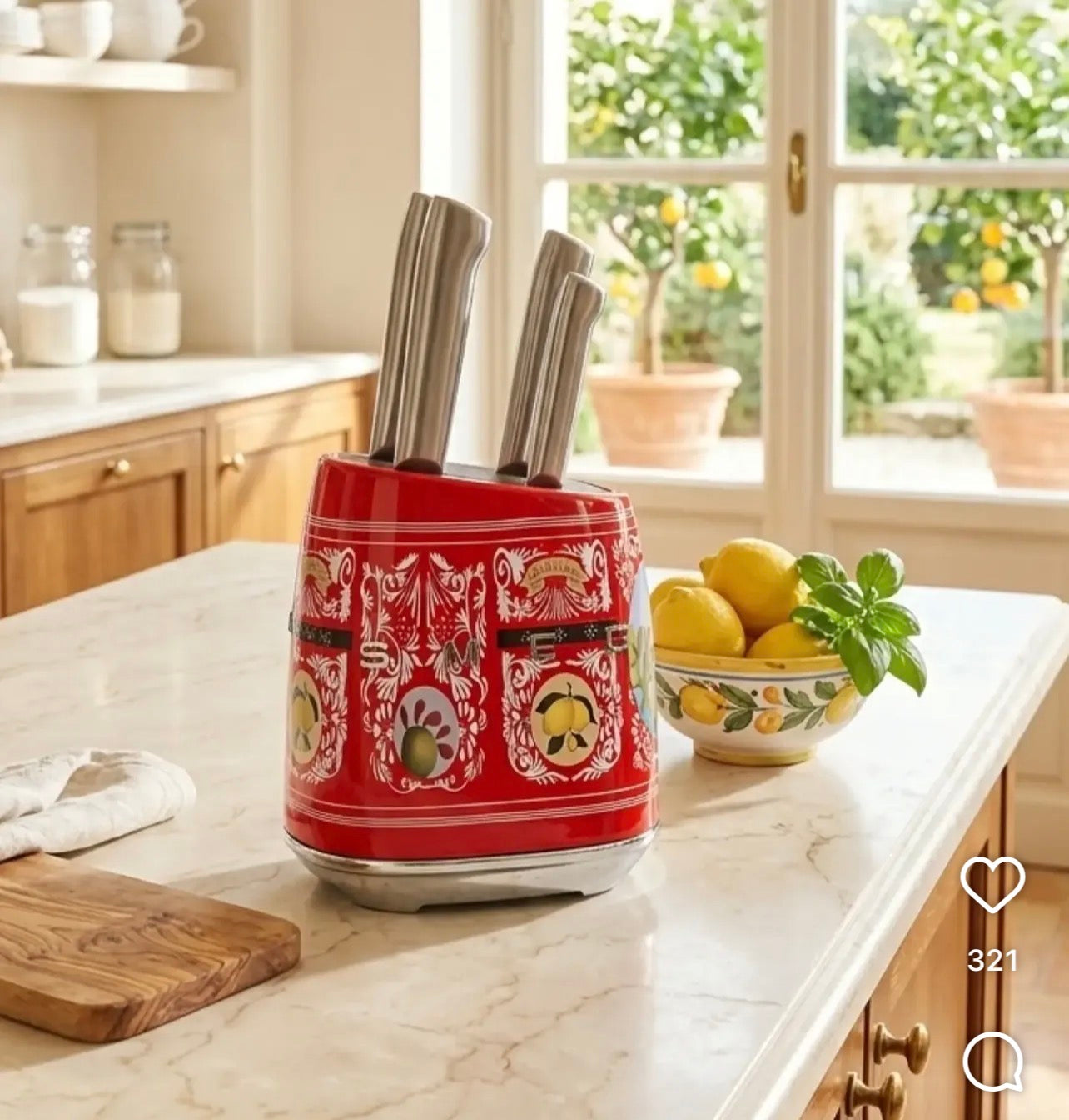 SMEG x Dolce & Gabbana “Sicily Is My Love” 7-Piece Knife Block Set – Italian Designer Kitchen Knife Collection