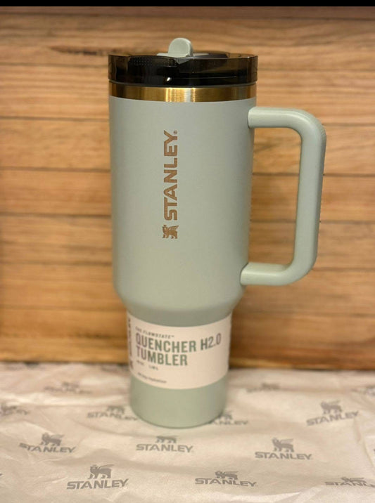 THE STANLEY QUENCHER PROTOUR FLIP STRAW TUMBLER GILDED CELADON | 40 OZ