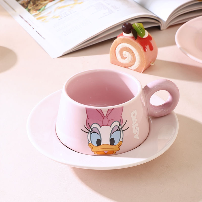 DISNEY MINNIE MOUSE & FRIENDS CUP AND SAUCER SET CHARMING COLLECTIBLE TEAWARE - DAISY DUCK