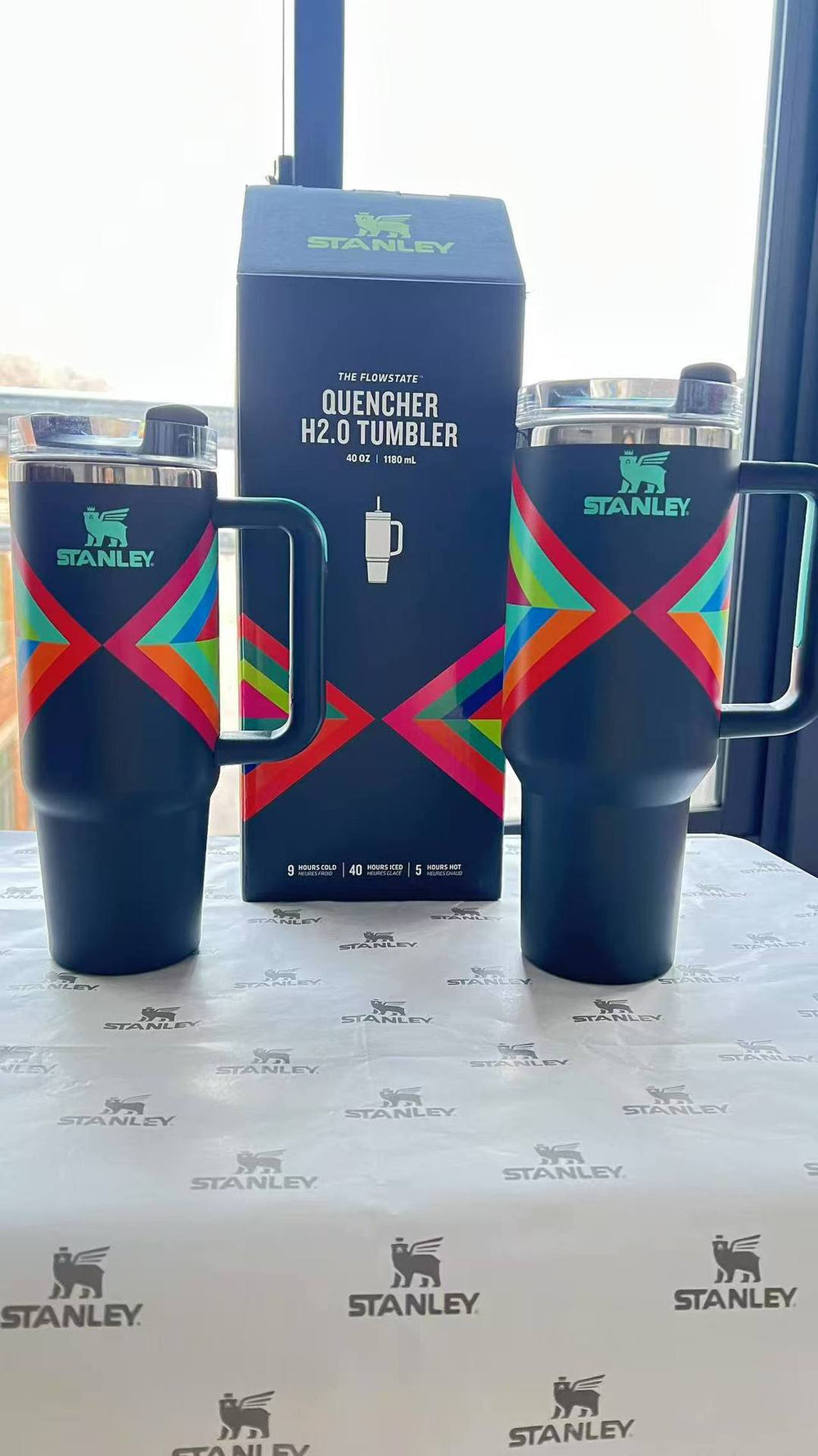 Stanley HYPER GEOMETRIC - Quencher Tumbler