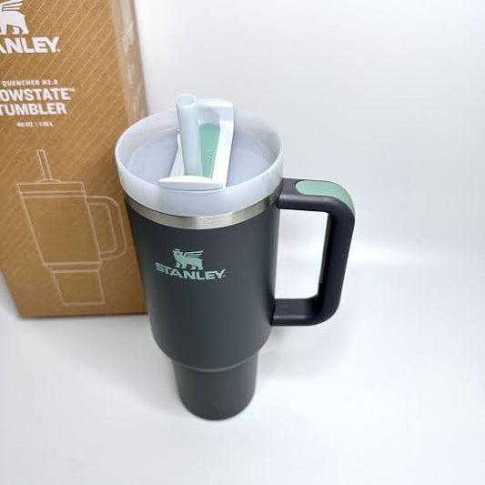 Stanley Quencher H2.0 Flowstate 40 oz Tumbler | CHARCOAL
