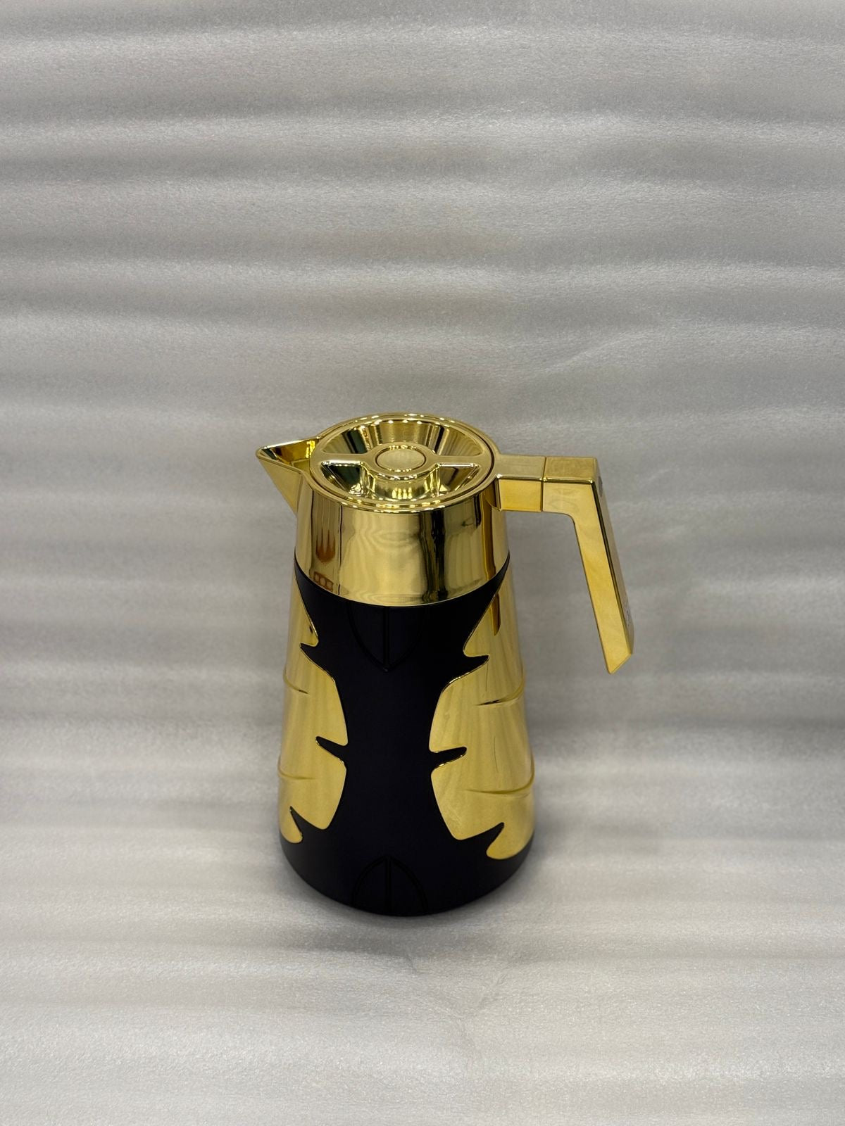 Luxury Gold & Black 1L Thermal Carafe | Vacuum-Insulated Coffee & Tea Flask For Hot And Cold Drinks