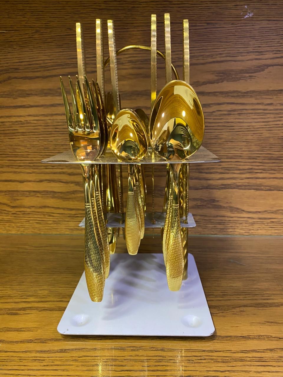 Luxury Golden Design Stainless Steel Cutlery 24Pcs Set With a Display Stand.