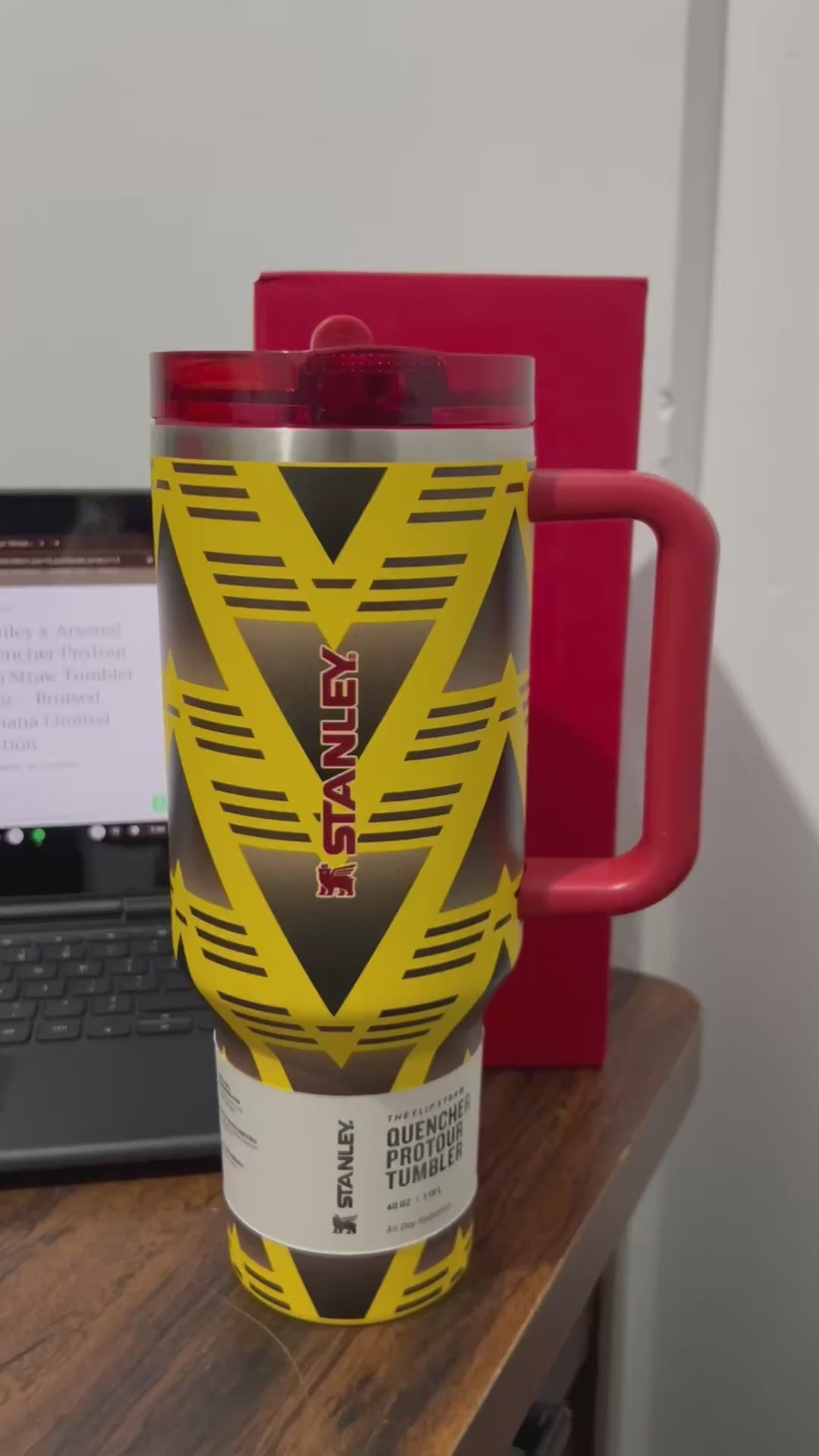 Stanley x Arsenal Quencher ProTour Flip Straw Tumbler 40oz – Bruised Banana Limited Edition (Original)